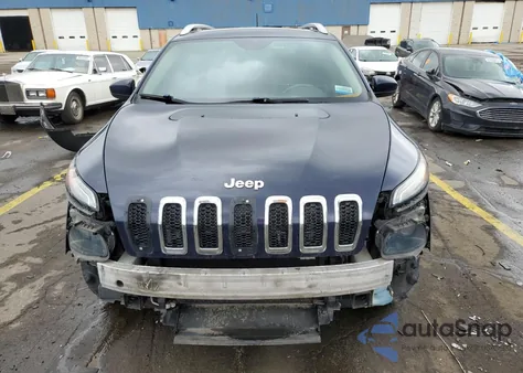 2016 Jeep Cherokee Latitude z USA, uszkodzony, nr VIN 1C4PJMCS6GW145809